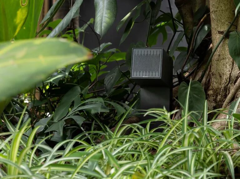Magna Audio Polly Spot Speaker